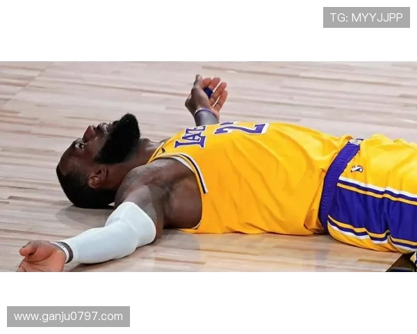 詹姆斯高效表现难掩球队失利